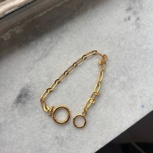 Elegant Gold plated Chain Bracelet
